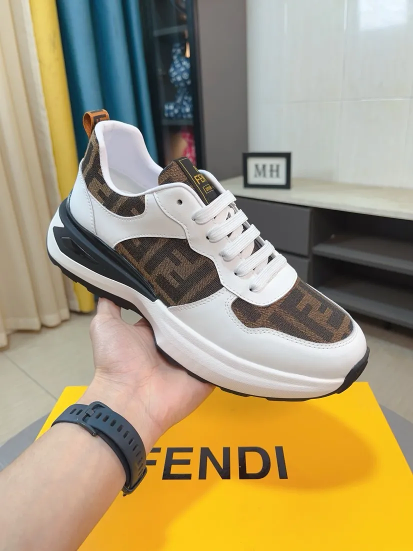 Men's Men's Shoes 💰458🌹🌹[fendi] Fendi's classic and comfortable men's, this complex sneaker is made of soft calfskin➕genuine leather lining➕original ultra-light rubber material with rough outsole. This unique light style is suitable for the casual and refined sensibility of this season. It is comfortable and natural on the feet. It is an everyday style for casual travel in autumn and winter! 38/44